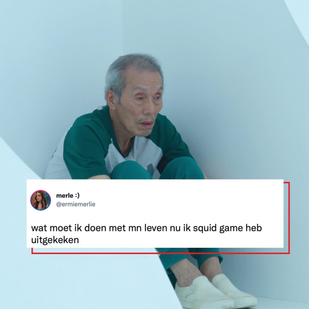 Een oudere man in een groen trainingspak zit tegen een witte muur. Een overlay op sociale media luidt: "wat moet ik doen met mn leven nu ik squid game heb bekeken." Misschien is het tijd voor wat originele content of een frisse marketingstrategie om inspiratie op te doen.