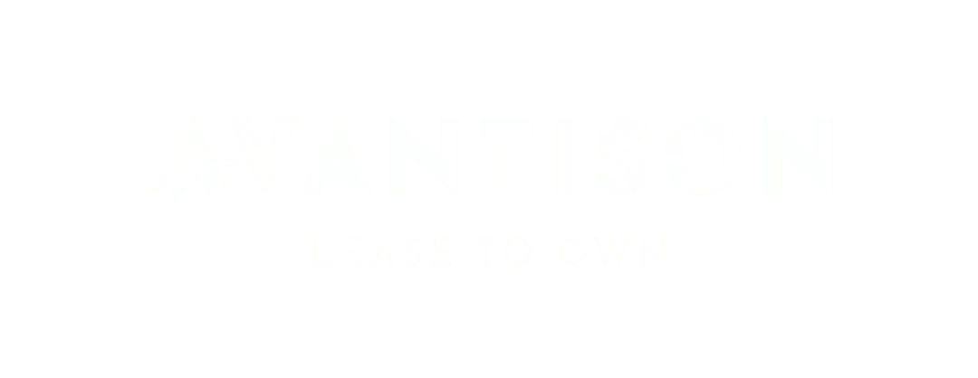 Wit "Avantison Lease to Own" logo in huisstijl op een lichtgrijze achtergrond, geïnspireerd op de moderne esthetiek van Limburg en Dilsen.